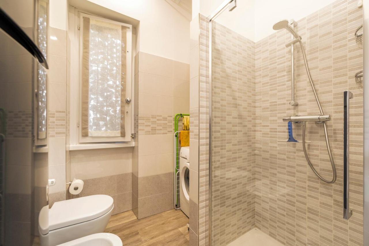 A Due Passi Da Piazza Firenze Apartment Milaan Buitenkant foto